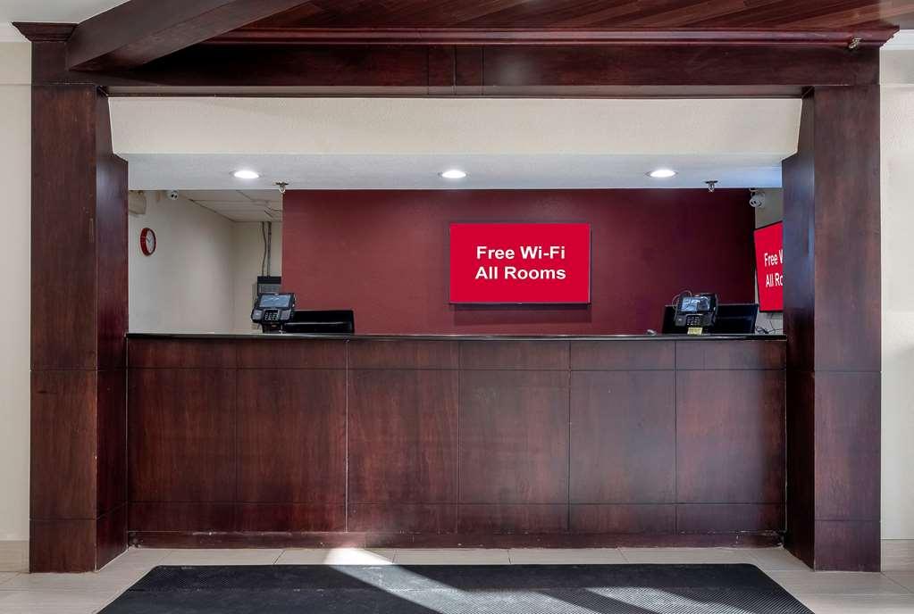 Hometowne Studios By Red Roof Bordentown - Mcguire Afb Dalaman gambar